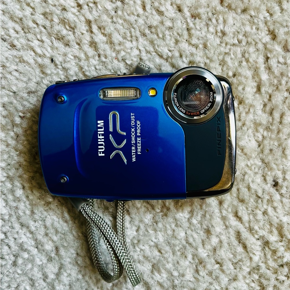 Fujifilm Finepix xp21 digital camera